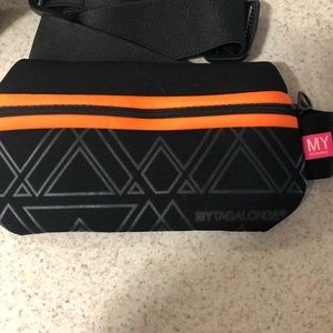 Mytagalongs hip fanny pack neoprene!